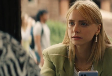 Сцена из сериала «Поколение Ви»