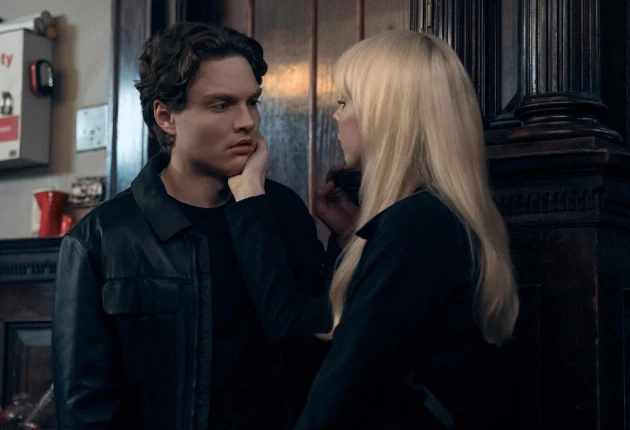 Момент из сериала «Поколение Ви» 2 сезона 1 серии