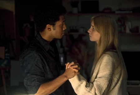 Сцена из сериала «Поколение Ви»